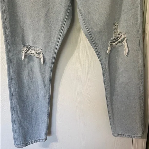 Levi's 501 Skinny Premium Light Wash Button Fly Straight Leg Distressed Denim 28 - Picture 5 of 13